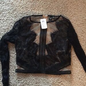 WINDSOR STORE - cropped black lace top